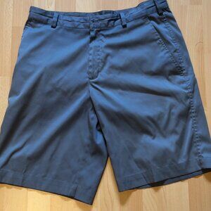 Nike Golf Mens Gray Athletic Shorts Sz 33 Waist
